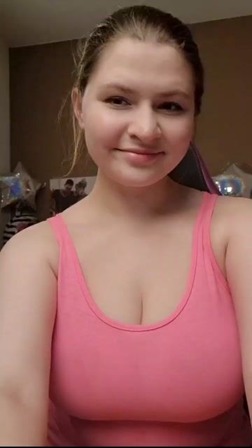 Model - TinniAngelll dirtytalk