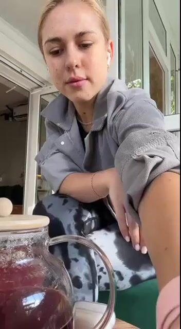 Model - ArishkaLulu dirtytalk