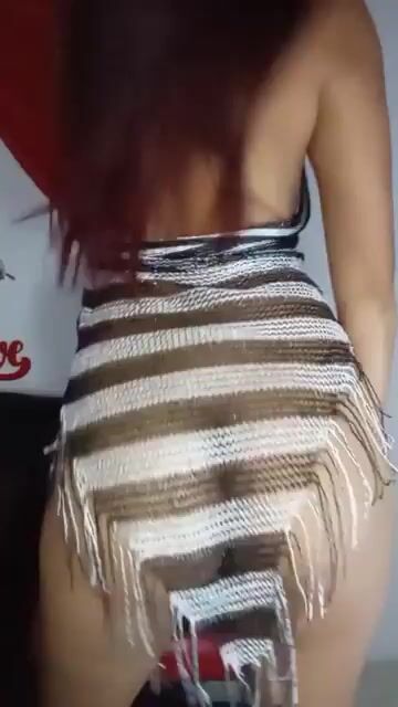 Model - Cherry Delicious redhead