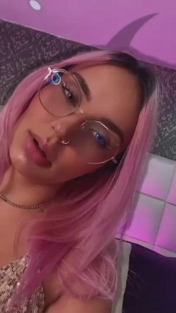 Model - GraceJones teen