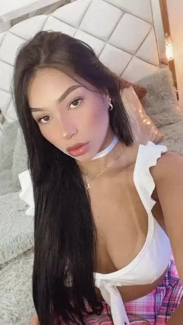 Model - Mia oconor squirt