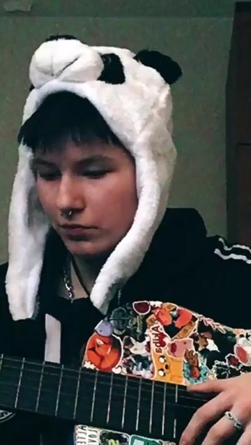 Model - Guitarandangel legs