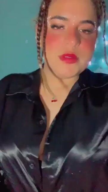 Model - DiosaDirty Dirty