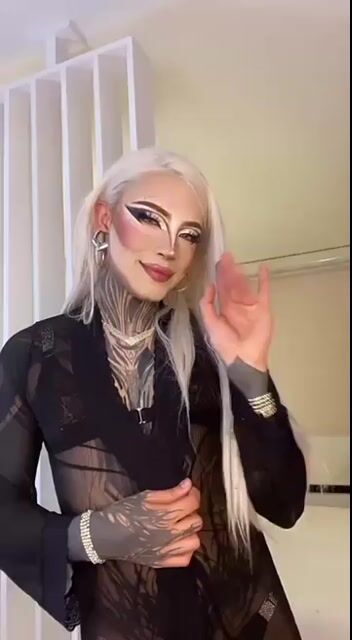 Model - Nyx Volturi fetish