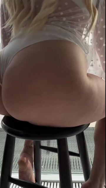 Model - Eva feet