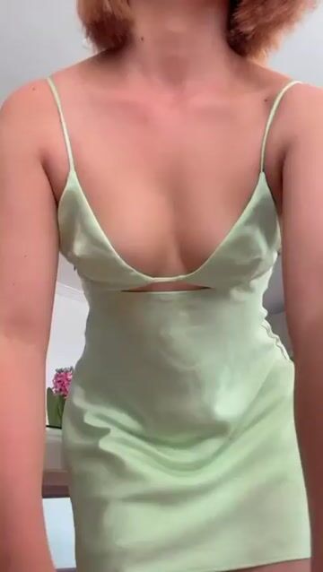 Model - Vaiolette blowjob