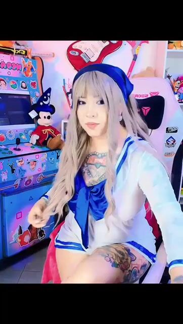 Model - medakawaii anal