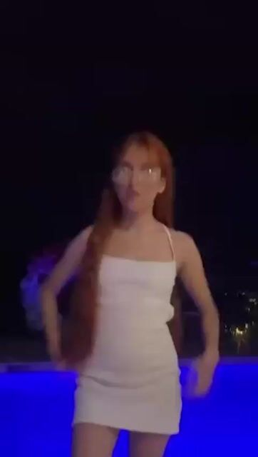 Model - LeaThomson femdom