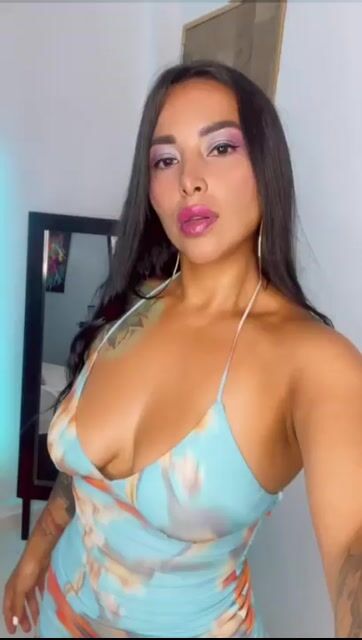 Model - Kendall Evans deepthroat