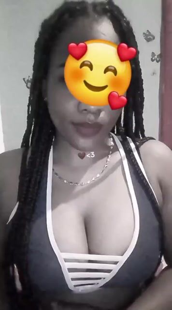 Model - karenen mi sal twerking