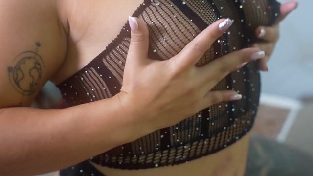 Model - ValentinaSilva deepthroat