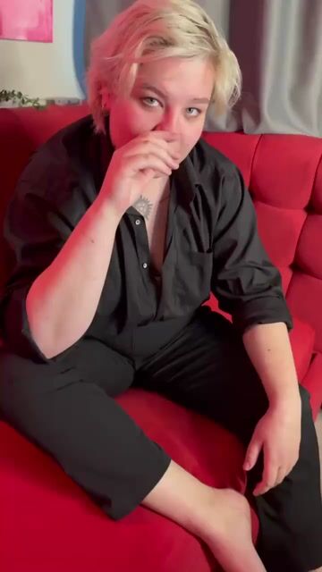 Model - Amanda curvy