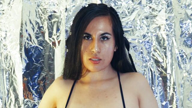 Model - Goddess Kianna sexy