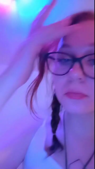 Model - TammyFox smalltits