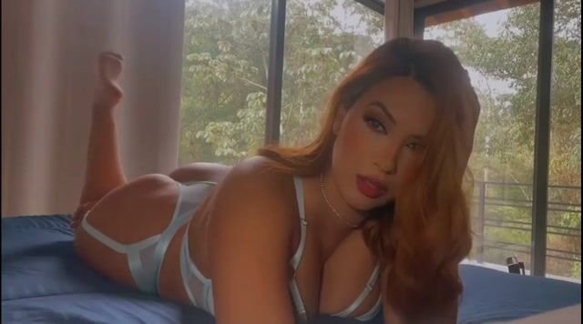 Model - KarenCastell bigboobs