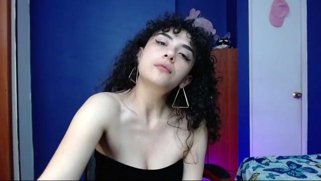 Model - Victoria Brown blowjob