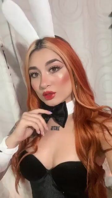 Model - AmbarSantany dirtytalk