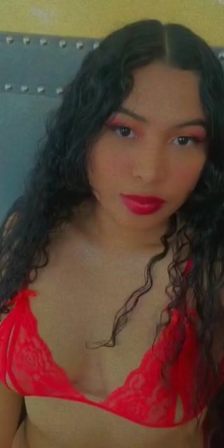 Model - Alejandra Brown teen