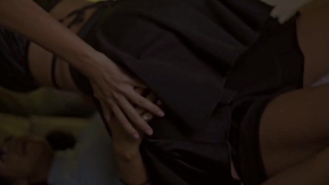 Model - CrissyAndRosie femdom