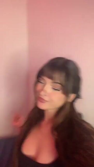 Model - Ariadna curvy