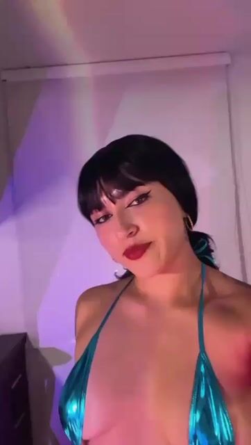 Cleo denil latina Model - Cleo denil latina