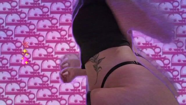 Model - evelyn vanillie sexy