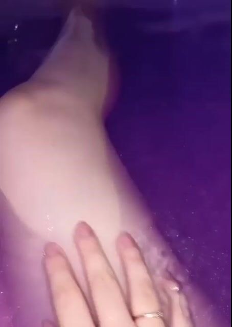 Model - Erica stockings