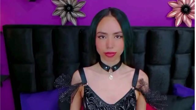 Model - FrancescaBorn deepthroat